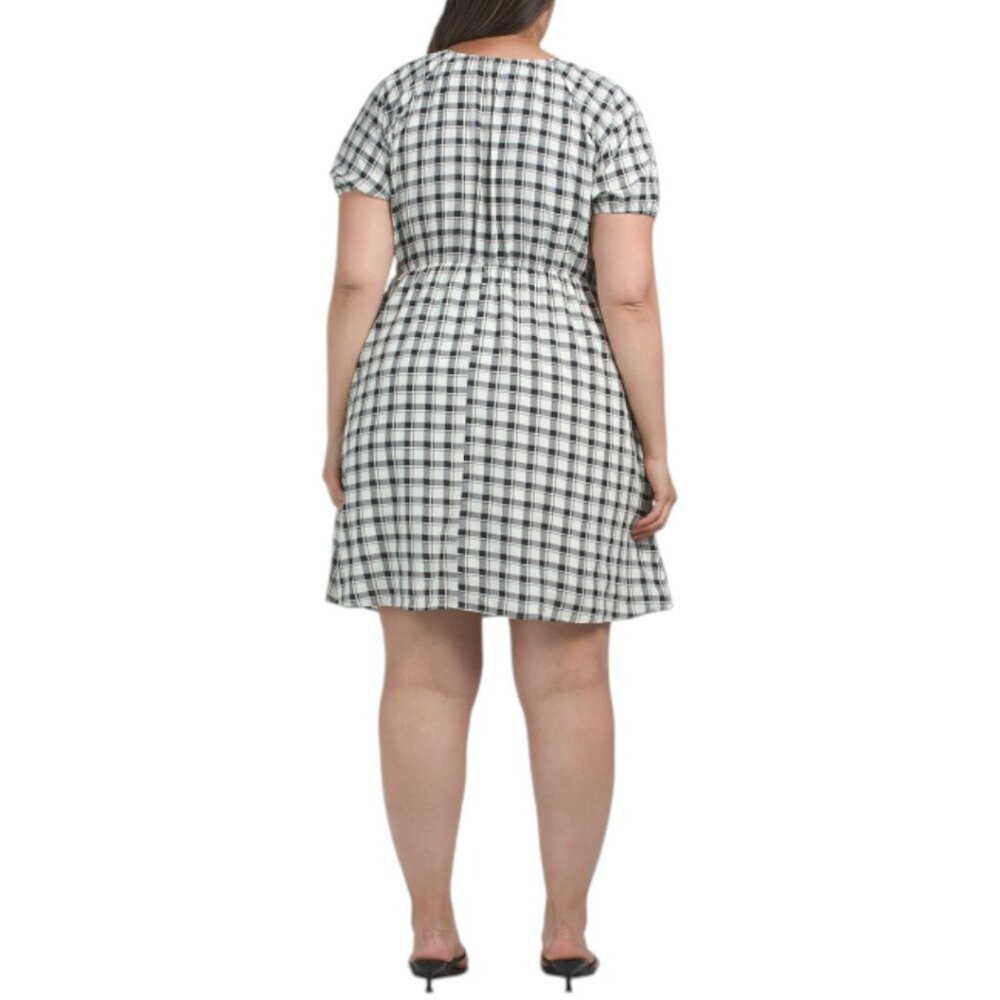 GILLI Plus Plaid Faux Wrap Dress - Picture 6 of 6
